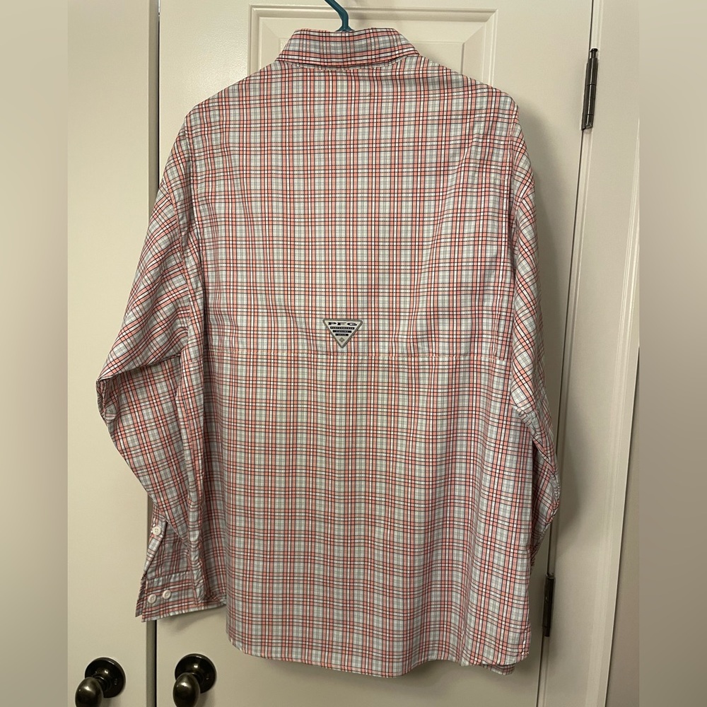 Columbia PFG button down